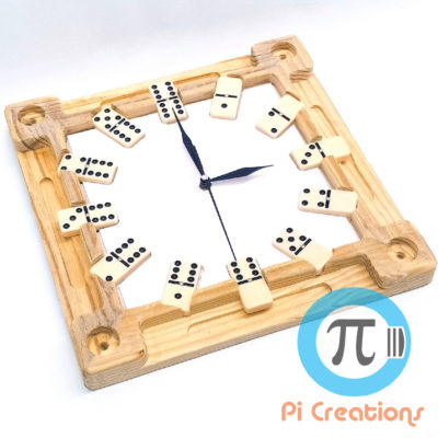 RELOJ K π Q A (Tipo mesa de Dominó)